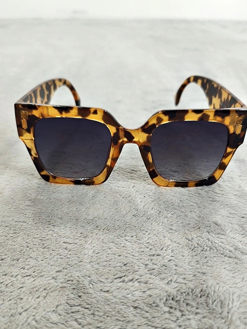 SOJOS Vintage Oversized Square Sunglasses SJ2194 Brown & Yellow